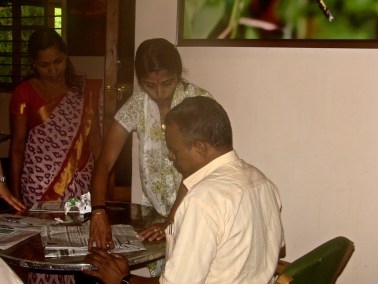 Workshop at the paper bag unit - Raxa Collective