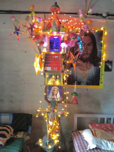 Installation by Chandran at the Kumily Akasha Parava credit Ea Marzarte - Raxa Collective