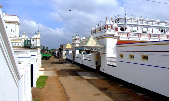 388573_224086657665235_195377096_n