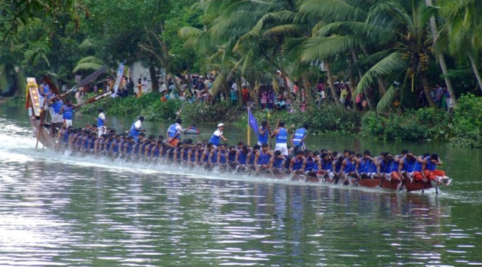 Snake boat trial run