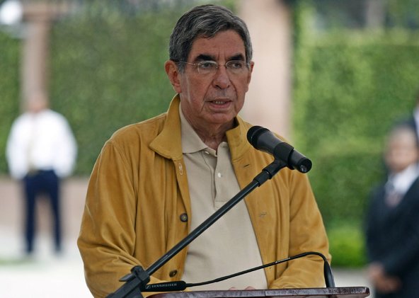 14-oscar-arias-indiaink-tmagArticle