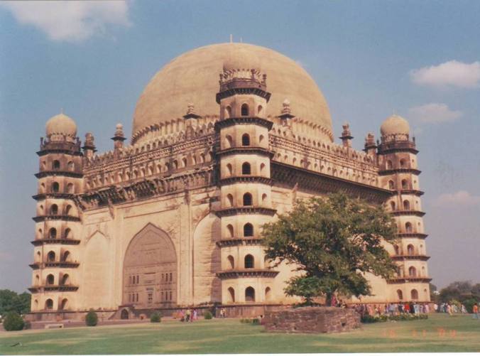 Photo credits : Vijay Mampilly