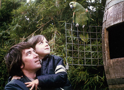 Macdonald was devastated by the sudden loss of her father, Alisdair Macdonald, with whom she had shared a love of nature as a child. Photo courtesy Helen Macdonald.