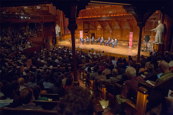 Kris Snibbe/Harvard Staff Photographer With Charlie Rose as moderator, a panel of experts in science, politics, business, economics, and history shared their views during Monday's Presidential Panel on Climate Change at Sanders Theatre. “The challenge of climate change is profound. The risks it poses are dire. Confronting those dangers is among the paramount tasks of our time,” said President Drew Faust in introducing the discussion.