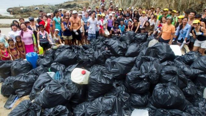 Every day in Hong Kong, more than 16,000 tons of waste is dumped in the streets and public spaces. PHOTO: hkcleanup.org