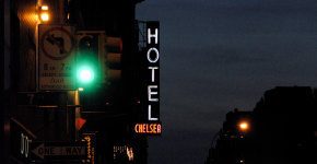 PHOTOGRAPH BY ELI REED/MAGNUM