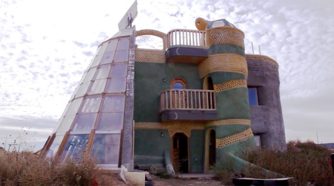 earthships-7