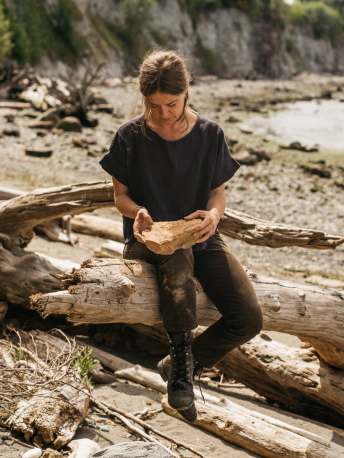 ochre-hunter-slide-UHIP-superJumbo