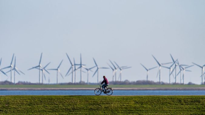GettyImages-978196998_cycling-turbines_web
